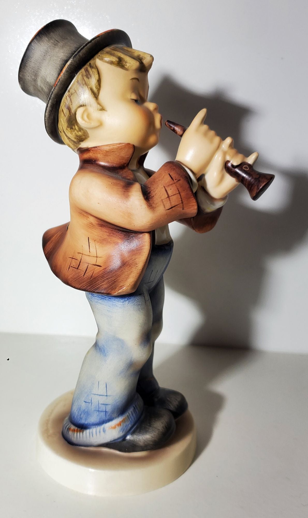 Vintage Hummel Figurine #85/2 - Serenade