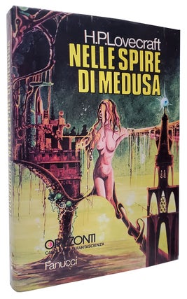 Item #36424 Nelle spire di Medusa. (The Horror in the Museum and Other Revisions - First Italian...